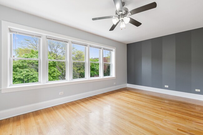 Photo - 7742 N Ashland Ave Unit 2A