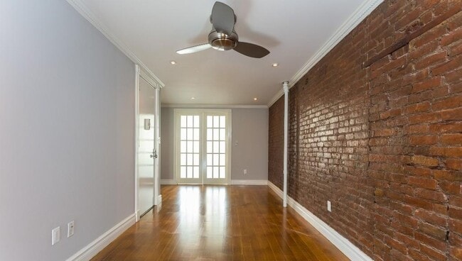 Photo - 118 E 7th St Unit 5W