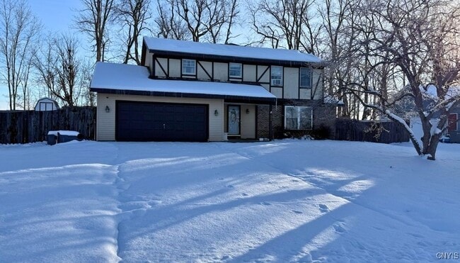 Building Photo - 7994 Northwood Dr