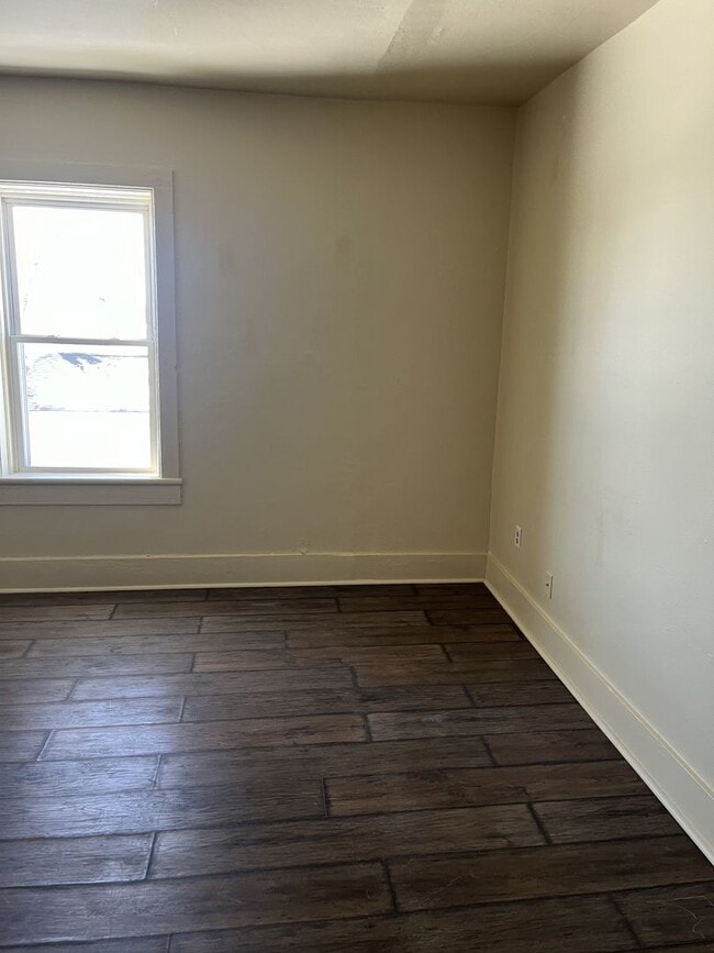 Photo - 232 N Nash St Unit D