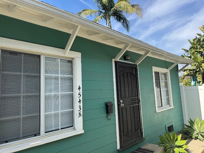 Photo - 4543 1/2 Alumni Ave Unidad 4543 1/2 Alumni Ave