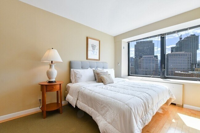 Photo - 65 E India Row Unit 21A