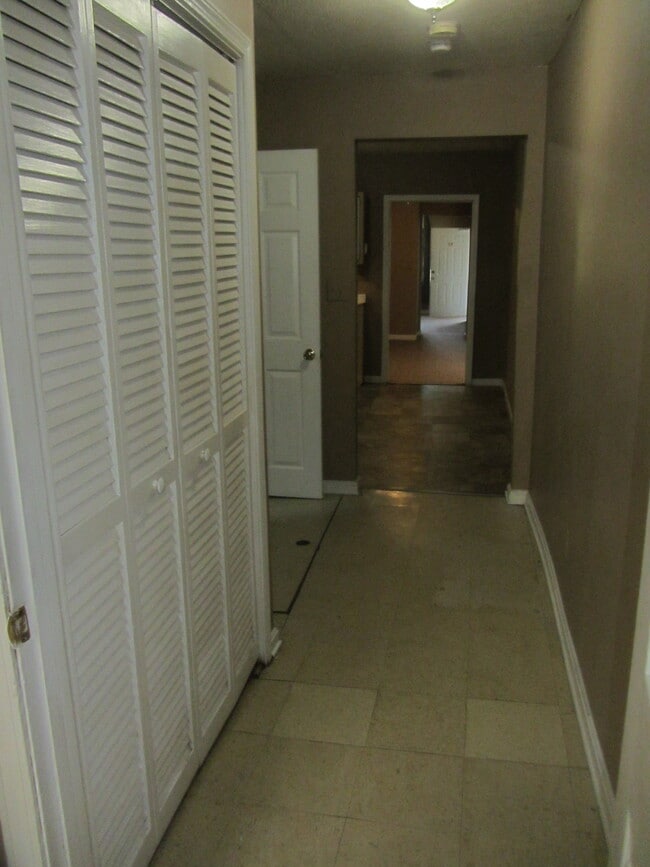 Photo - 2014 W Main St Unit 1F