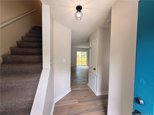 Photo - 1422 Tangora Ln