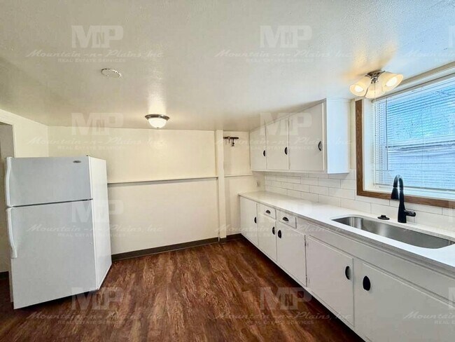 Photo - 712 W Myrtle St Unit 712.5 W. Mrytle St-M712.5