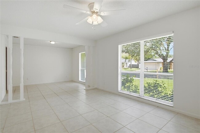 Photo - 2028 Sussex Rd