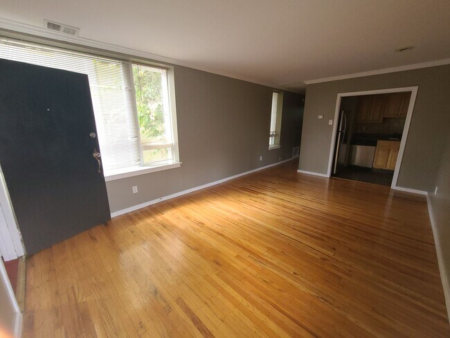 Photo - 226 Monroe St Unidad #C