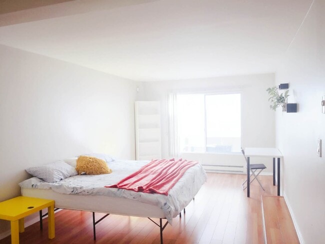 Photo - 1424 Amherst Ave