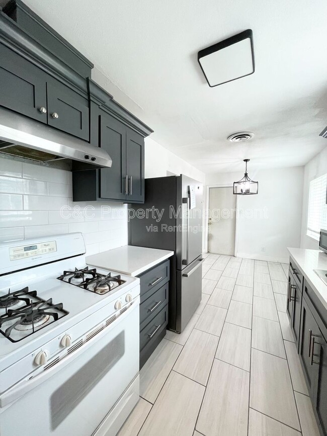 Photo - 1101 Fairview Rd