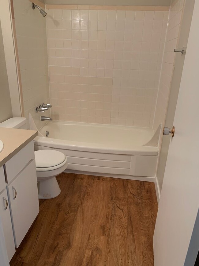 Photo - 2 Bedroom Town House!