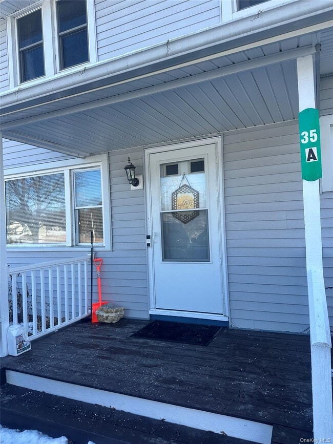 Building Photo - 35 Glenmere Rd Unit A