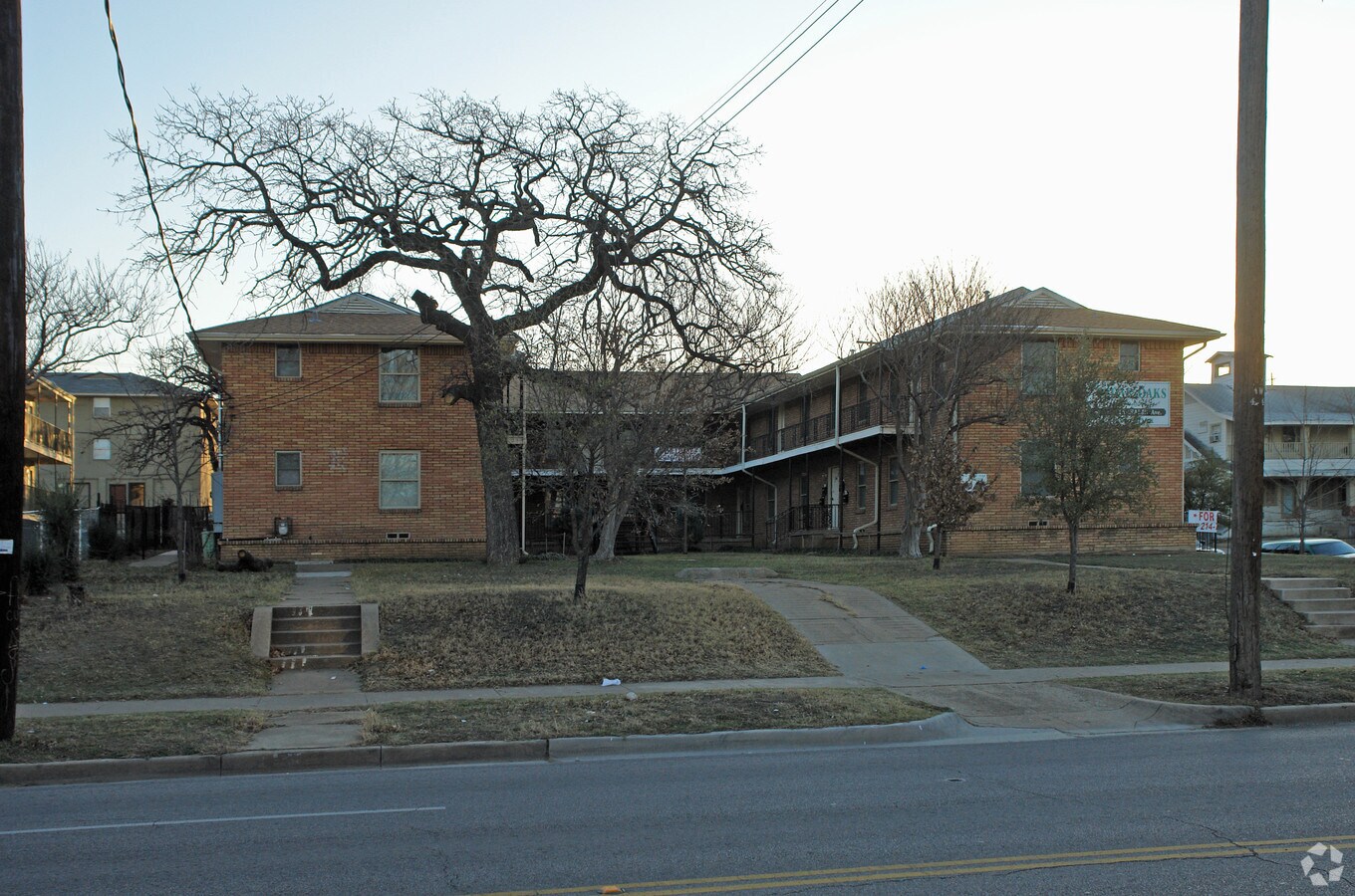 Photo - Cedar Oaks Apartments