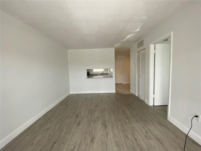 Photo - 6503 Winfield Blvd