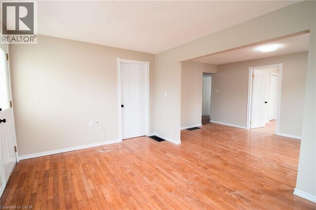 Photo - 539 Woodlawn Rd