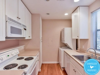 Photo - 130 E Longview St