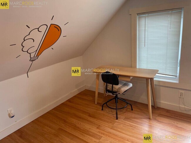 Photo - 2 Vassar St Unit Attic