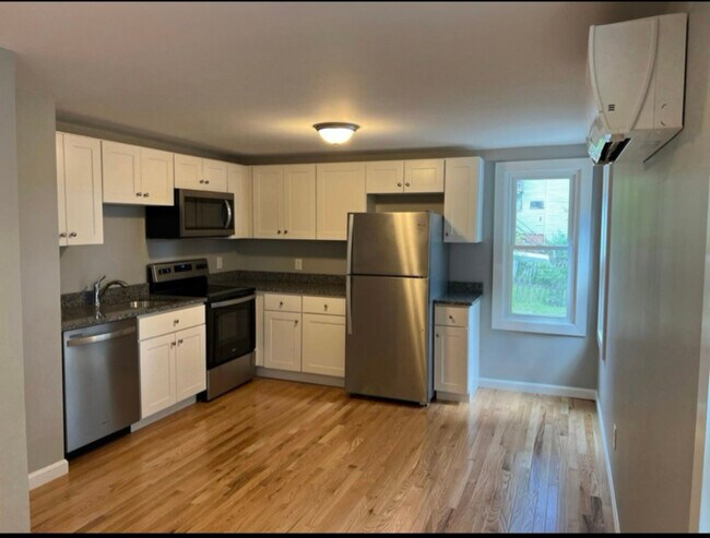 72-74 3rd St Unit 7