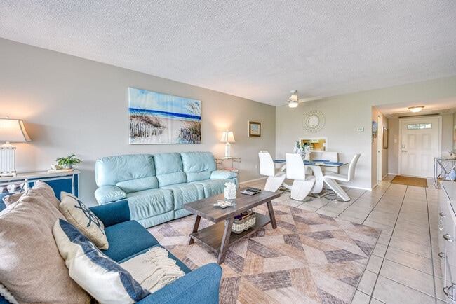 7452 W Country Club Dr N Unit SI FL1-ID1546435P