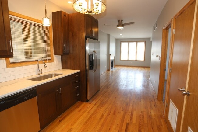 Photo - 1420 W Ohio St Unit E00P