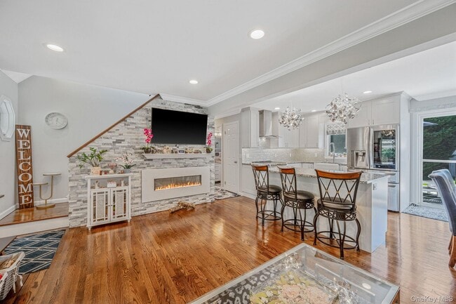 Photo - 8 Paynes Ln