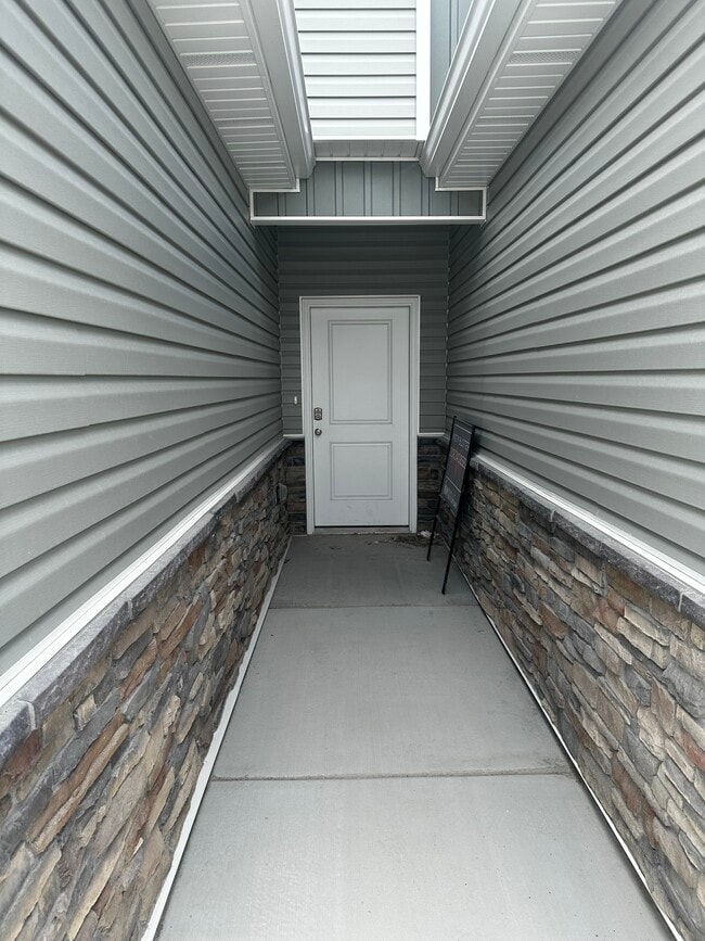 49 Cedar Ln