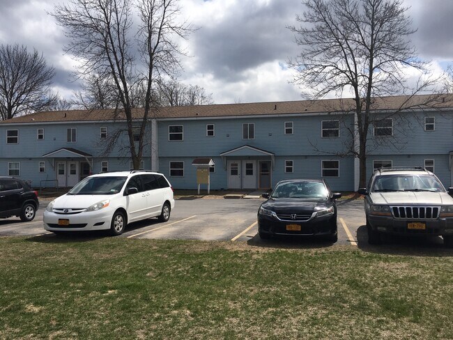 Photo - 7 College Ave Apartments Unit A
