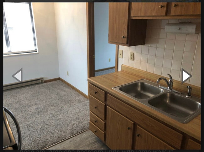 Photo - 631 Vicksburg Dr Unit B