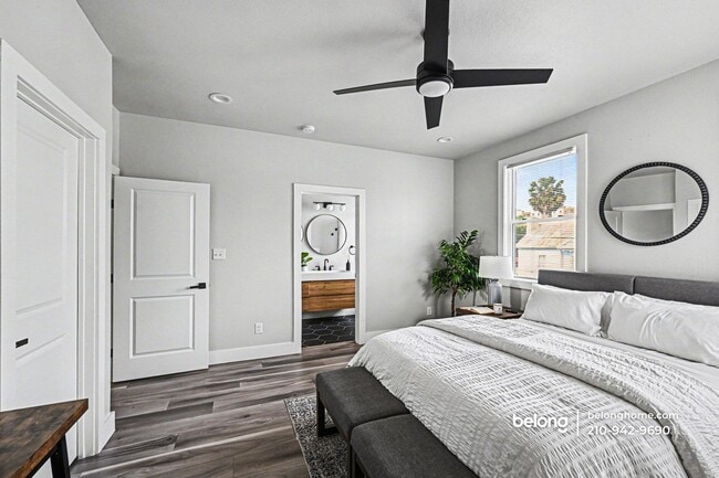 Photo - 423 N Mesquite St