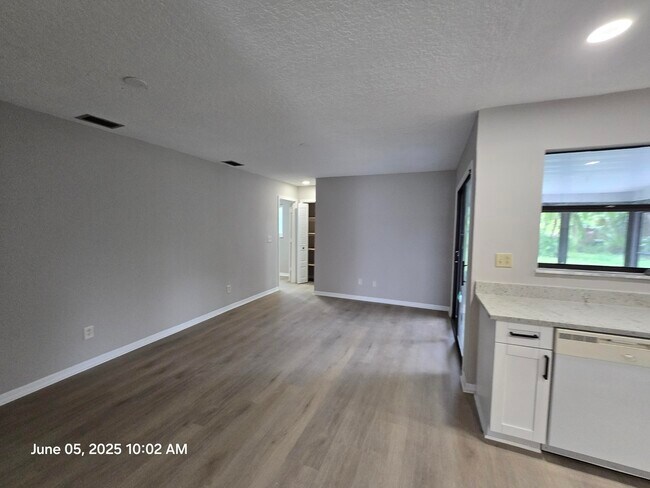 Photo - 427 SE Galleon Ln