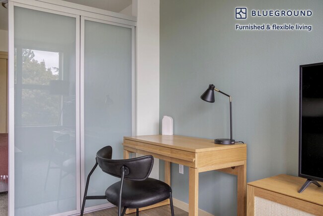 Photo - 3920 Stone Way N Unit FL3-ID639