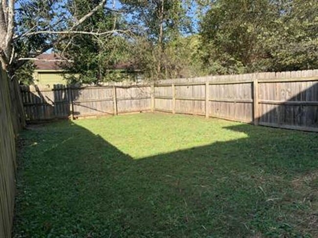 Photo - NEW DEAL! FIRST MONTH’S RENT FREE WITH A 1-YEAR LEASE!