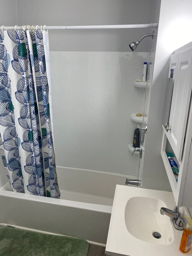 Photo - 29 Lawn St Unit 1