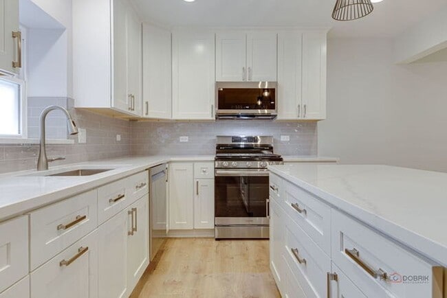 Photo - 1746 N California Ave Unit CH,