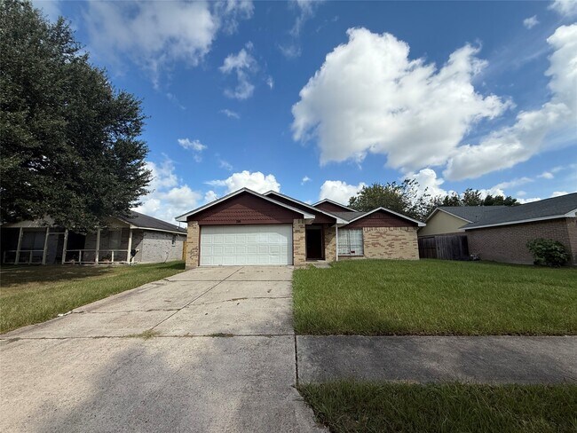 Photo - 2114 W Greens Rd