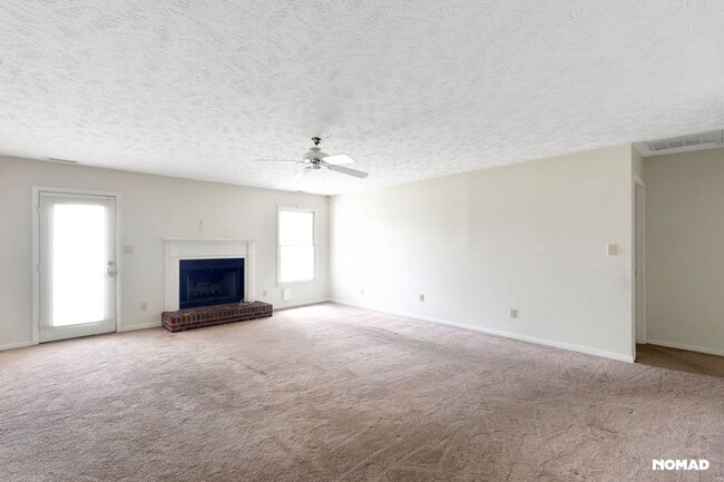 Photo - 1604 Piney Creek Pl