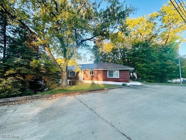 Building Photo - 3071 E Waterloo Rd Unit 2