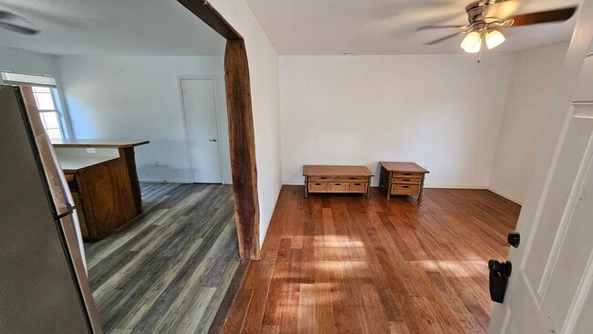 Photo - 1003 E Oakland St