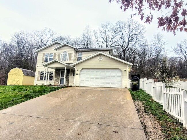2 story home close to post - 2 story home close to post