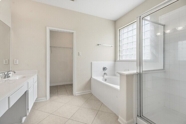 Photo - 2606 Midnight Star Cir
