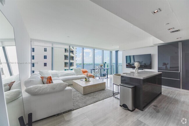Building Photo - 1451 Brickell Ave Unit 1503 Rental