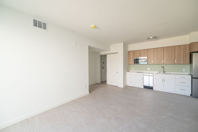 Photo - Secure Your Dream Home at RUMI – Fully Furnished Units with Stunning Views!