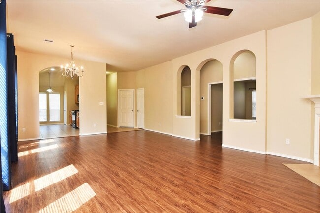 Photo - 1827 Vander Wilt Ln