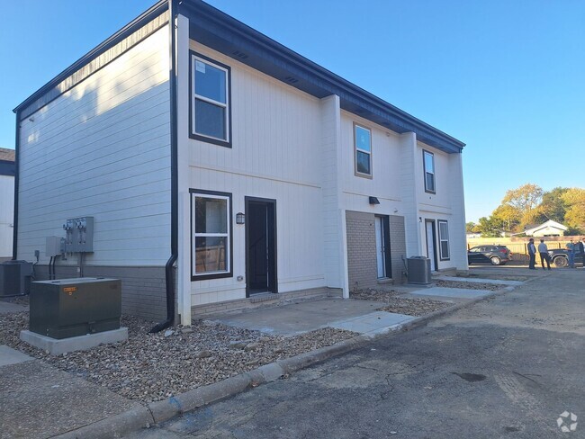 Building Photo - Lofts on Park Unit 2 bedroom 1 bath