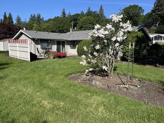 Photo - 1395 NW Twins Ln