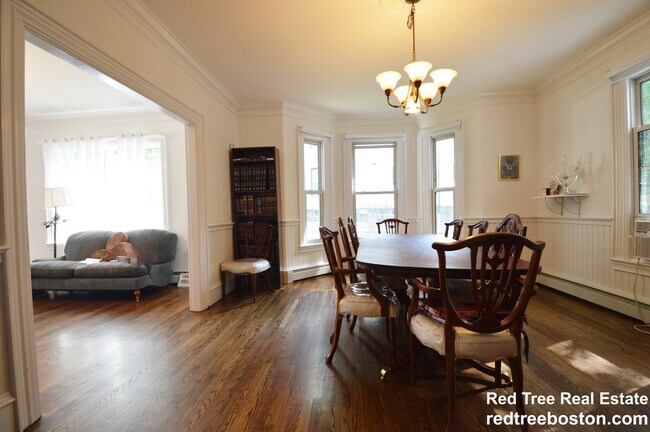 Photo - 60 Parsons St