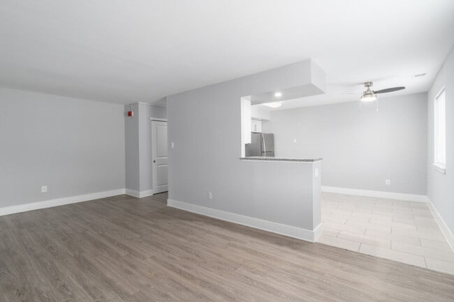 Photo - Westfield Apartments