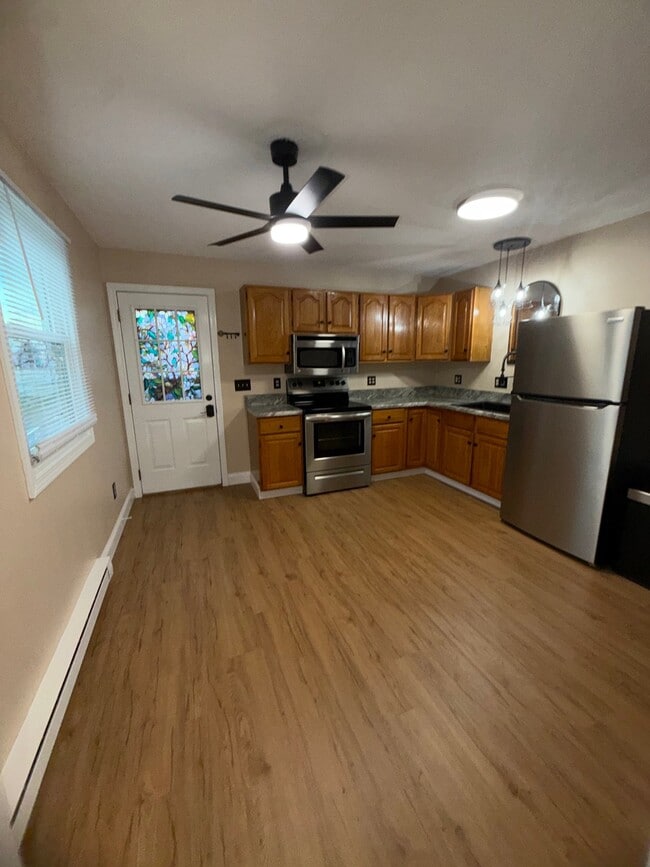 Photo - 17 Lockwood Ave