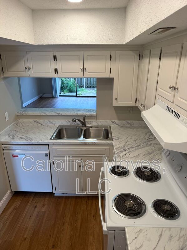 Photo - 2530 E North St Unit 2-H