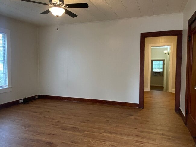 Photo - CUTE 2 BEDROOM