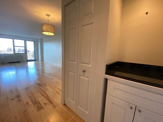 Photo - 151 Tremont St Unit 18k